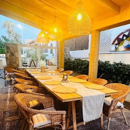 Casa *